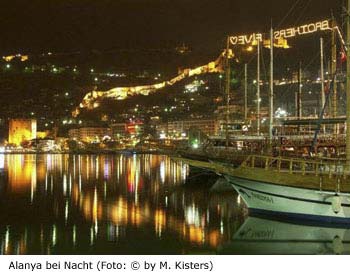 Nacht in Alanya Touristen